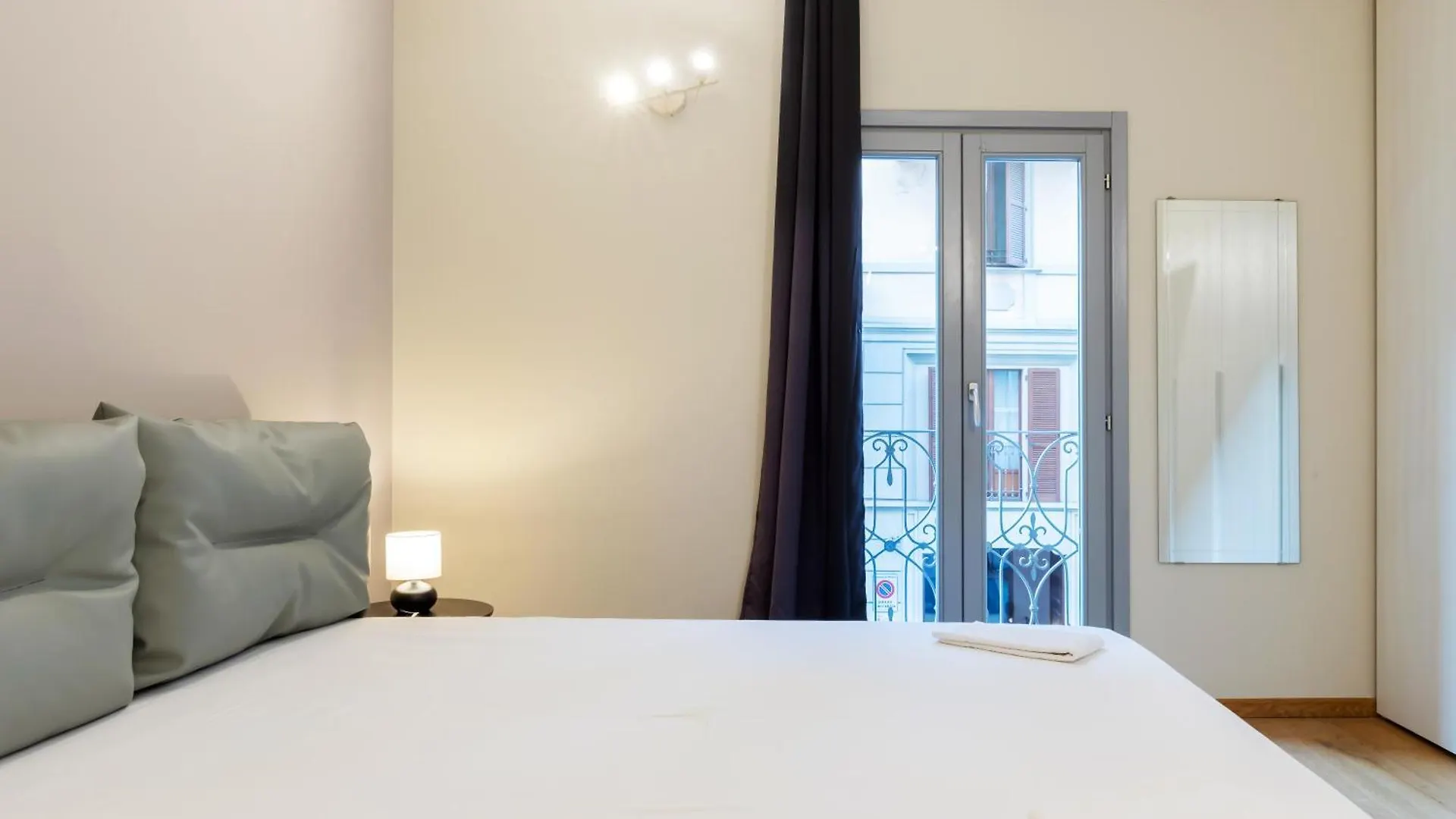 Arco Della Pace Corso Sempione - Exceptional Location Apartment Milan